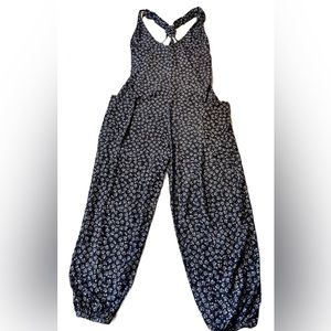 Lily by Firmiana Boho harem artsy painter Romper Jumpsuit Black White Floral